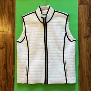 TEHAMA Womens vest. Tehama vest by Nancy Haley. Wearing less but so comfy.